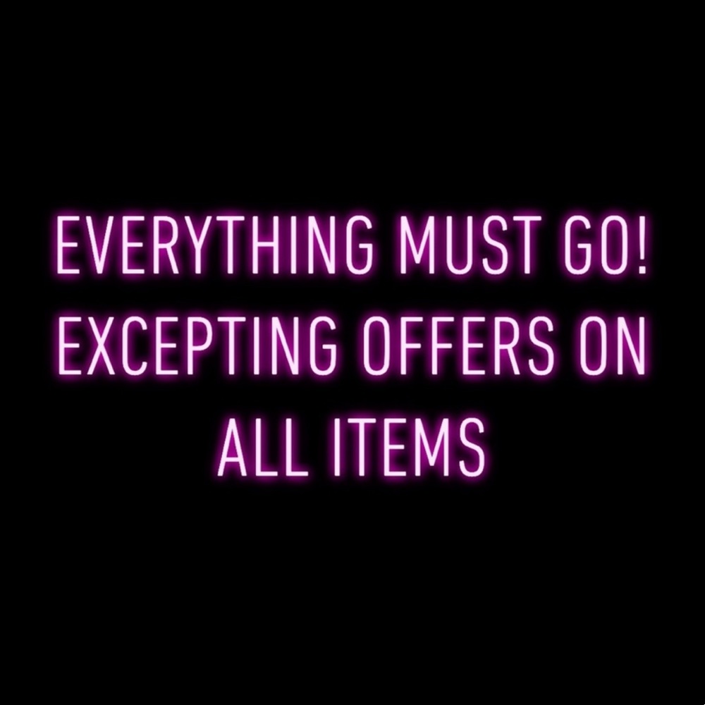 ⭐️HUGE SPRING CLEAN OUT SALE⭐️